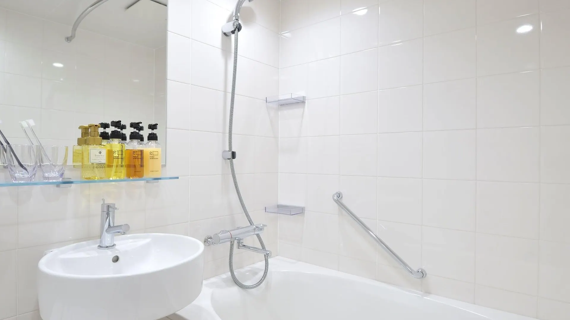 Hotel Androoms Osaka Hommachi
