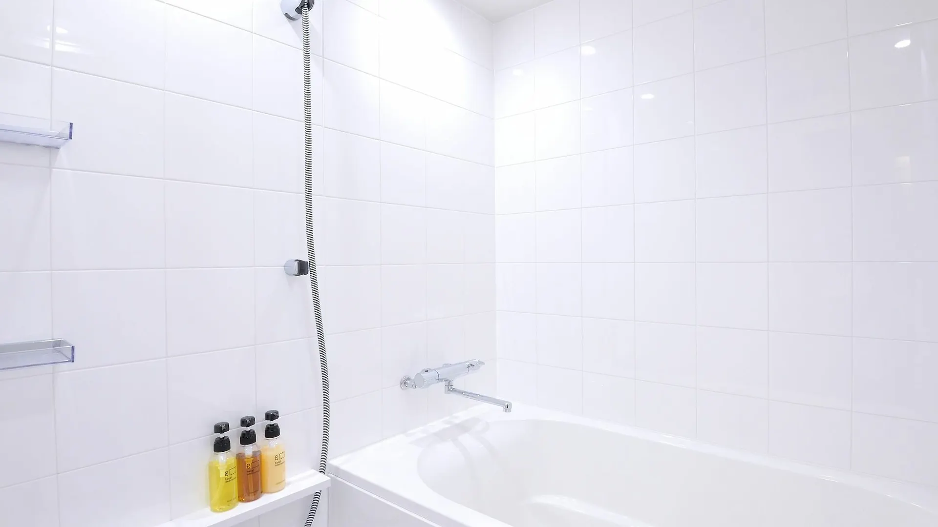 Hotel Androoms Osaka Hommachi